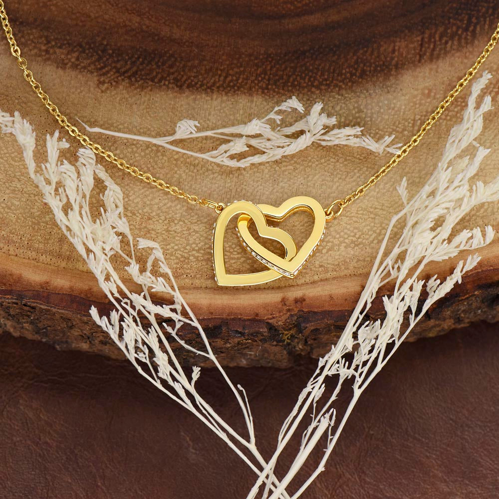 Badass Girlfriend | The Queen - Interlocking Hearts Necklace