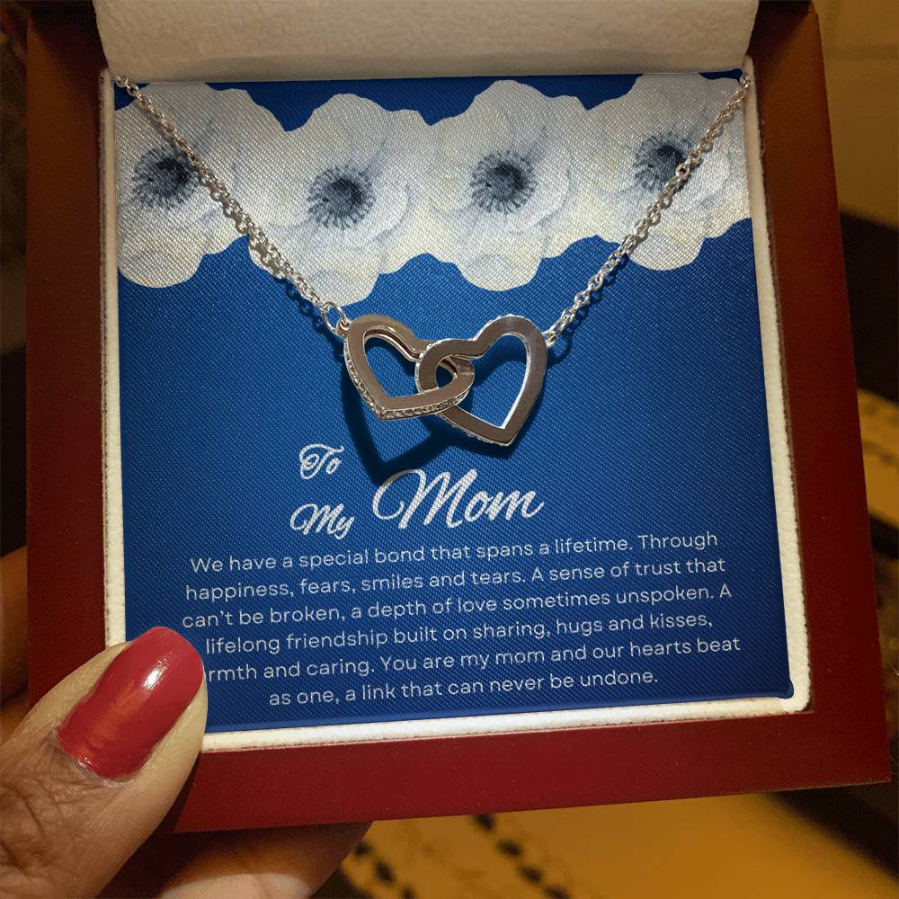 To My Mom | Special Bond - Interlocking Hearts Necklace